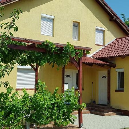 Pataki House Apartment Morahalom Bagian luar foto